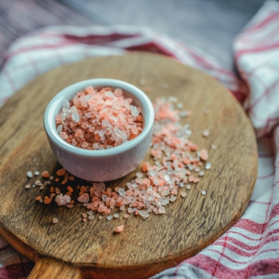 Το αλάτι αποτελεί τη νέα υπερτροφή- Πώς να το εντάξεις σωστά στη διατροφή σου