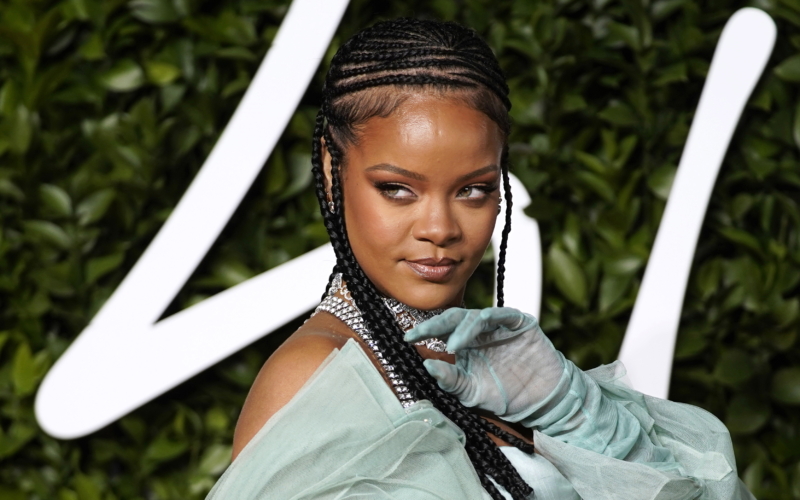 Η επίδειξη μόδας Savage x Fenty της Rihanna επιστρέφει για τέταρτη χρονιά