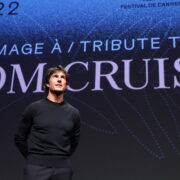 Η νέα ταινία του Tom Cruise μάς πηγαίνει στο διάστημα