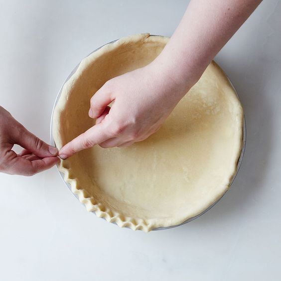 Πώς να «τσαλακώσεις» όμορφα το φύλλο της πίτας σαν επαγγελματίας