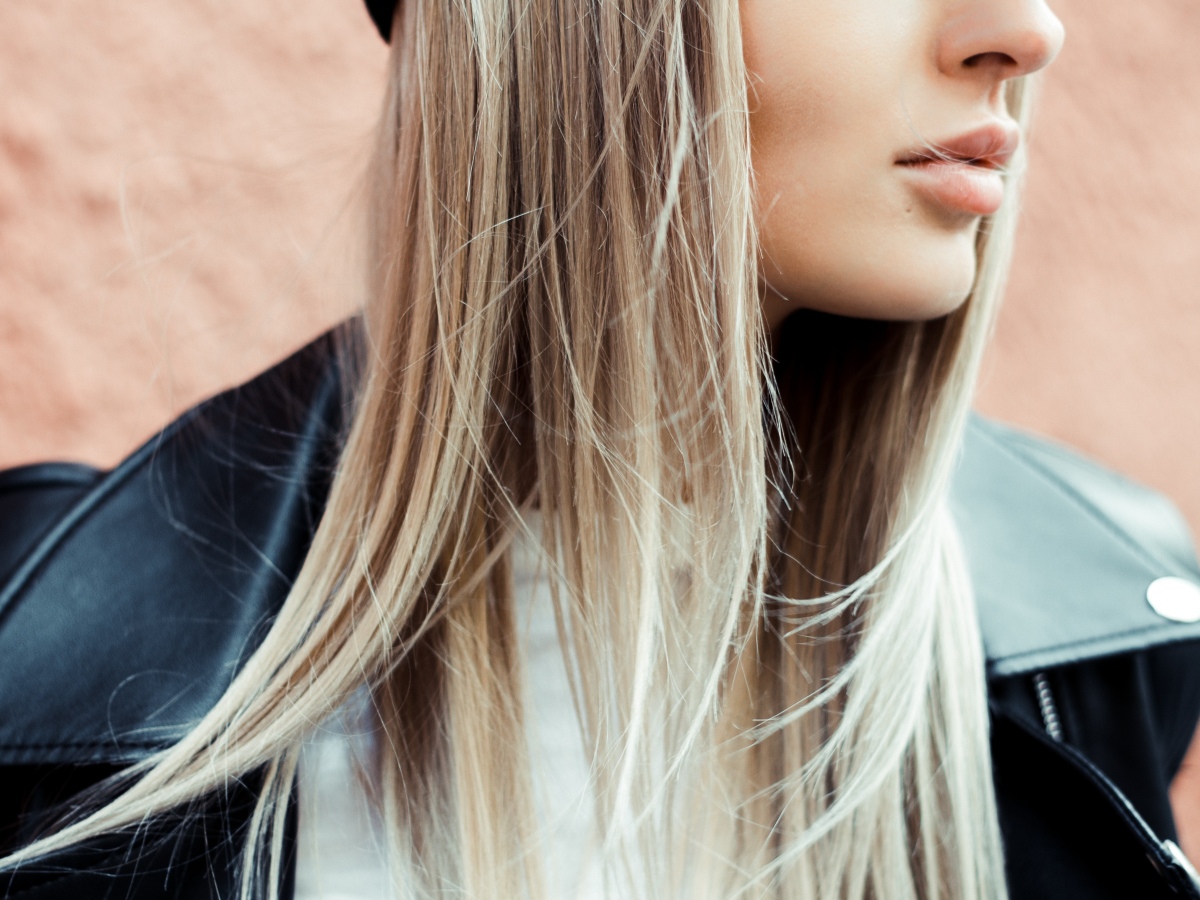 Hair Frosting: Είναι το απόλυτο χρώμα στα μαλλιά για τον φετινό χειμώνα