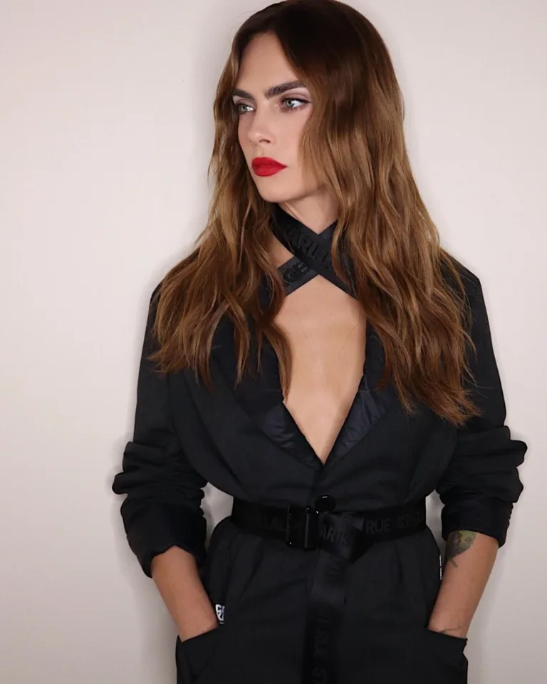 Pumpkin-Spice: Η νέα απόχρωση στα μαλλιά της Cara Delevingne είναι το hair trend του φθινοπώρου