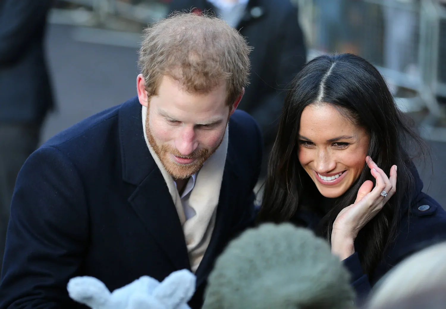 Η Meghan Markle έκλεισε το τελευταίο επεισόδιο του podcast της απαγγέλλοντας Ντίνο Χριστιανόπουλο