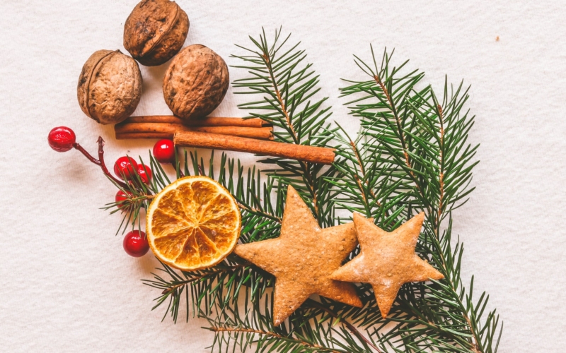 Κάνε το σπίτι σου να μοσχοβολά Χριστούγεννα με φυσικά υλικά που έχεις ήδη στην κουζίνα σου