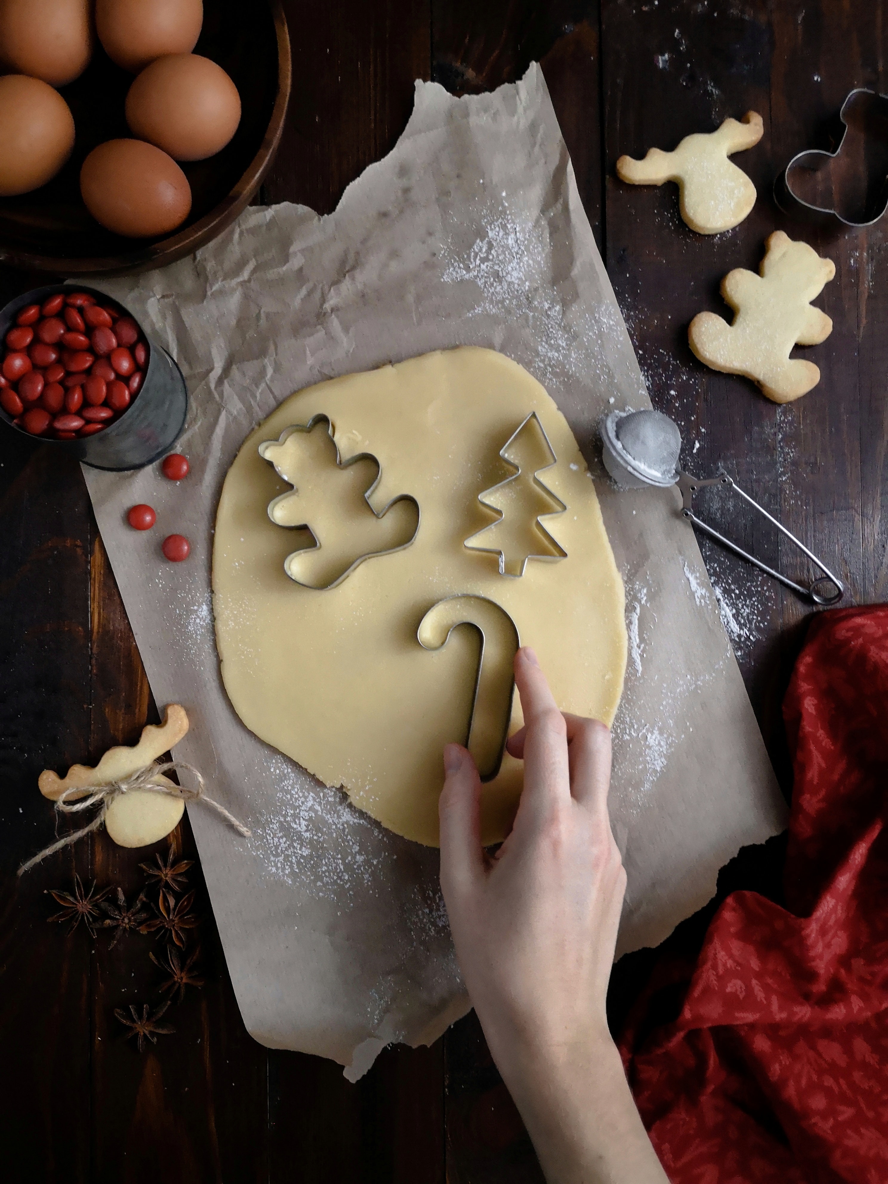 Μπορείς κι εσύ να φτιάξεις τα τραγανά κλασσικά Gingerbread μπισκότα με την απόλυτη συνταγή