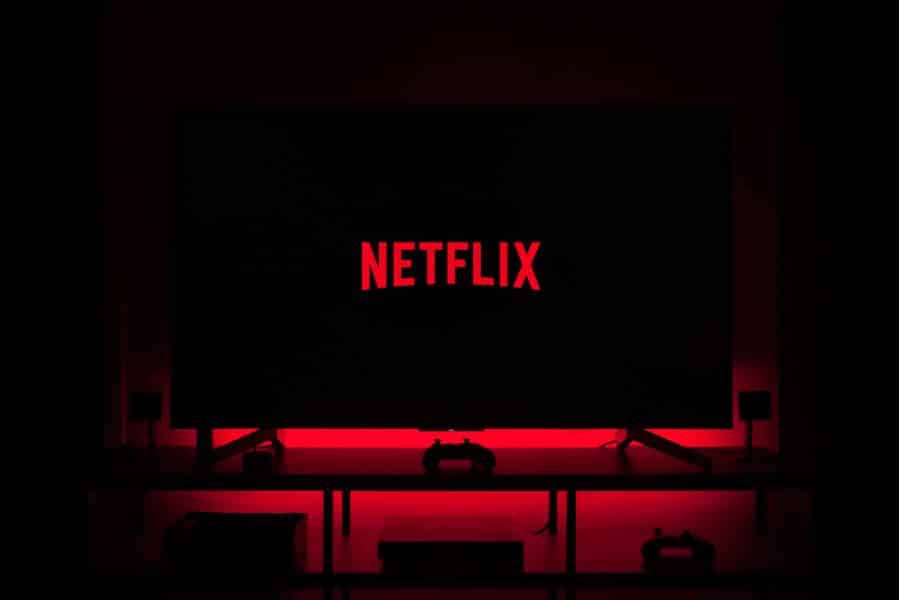 Την ώρα που οι σεναριογράφοι απεργούν το Netflix ψάχνει για θέση AI με μισθό 900.000 $