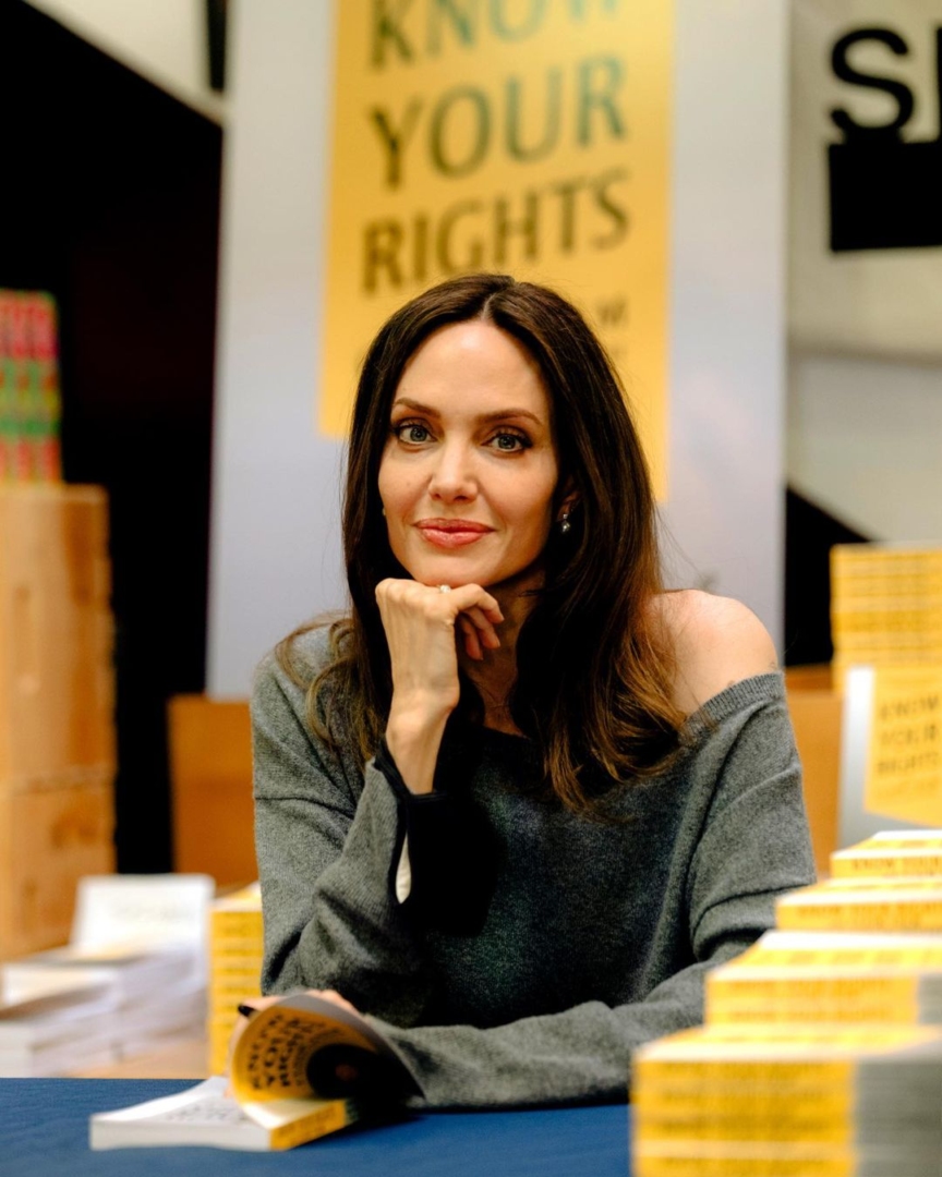 Angelina Jolie: Αποχωρεί από τον ρόλο της στην Ύπατη Αρμοστεία-Στηρίξει τις γυναίκες του Αφγανιστάν