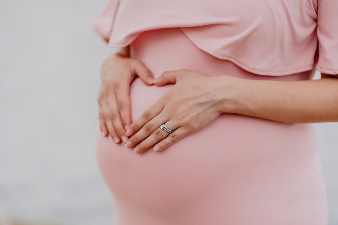 Δεν μπορείς να μείνεις έγκυος; 5 αιτίες που δεν έχουν καμία σχέση με την ηλικία