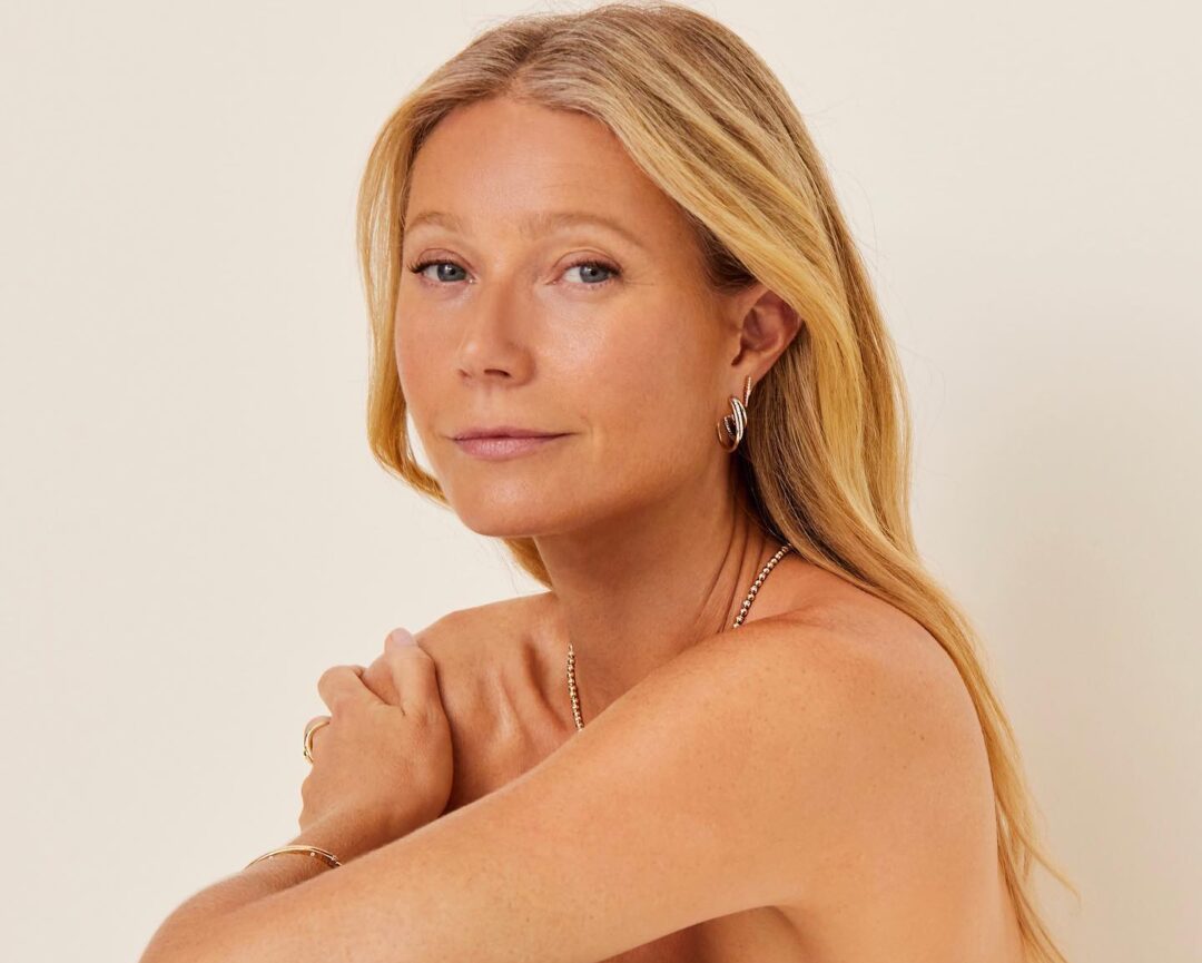 Η Gwyneth Paltrow topless στις διακοπές της στην Ιταλία είναι μια ωδή στην αυτοπεποίθηση