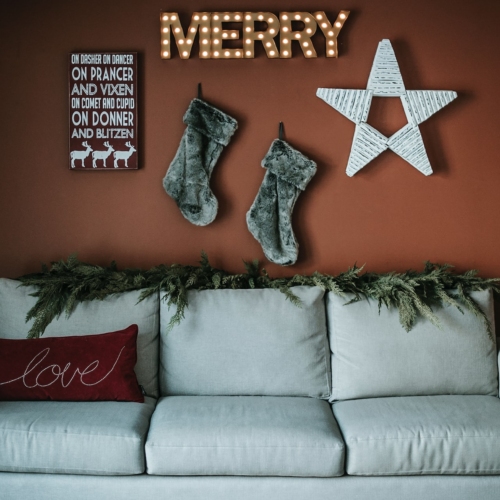 Έχεις βαρεθεί την παραδοσιακή διακόσμηση Χριστουγέννων; Άλλαξε το σπίτι σου με 5 απλούς τρόπους