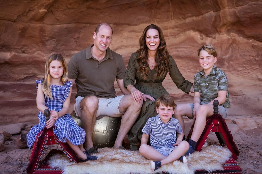 Πρίγκιπας William-Kate Middleton:H διαφορετική φωτογραφία που επέλεξαν για τη Χριστουγεννιάτη κάρτα