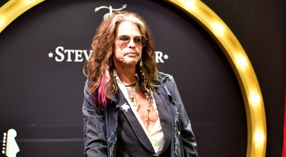 Ο Steven Tyler των Aerosmith κατηγορείται για σεξουαλική επίθεση και αποπλάνηση ανηλίκου