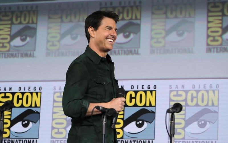 Το «ευχαριστώ» του Tom Cruise στους θαυμαστές του κάνοντας ελεύθερη πτώση