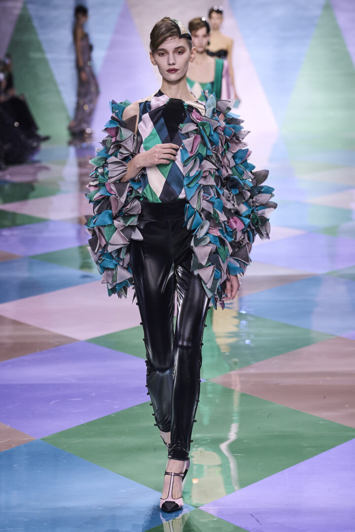 Ρόμβοι κατέκλυσαν το show του Giorgio Armani Privé στο Fashion Week SS'23