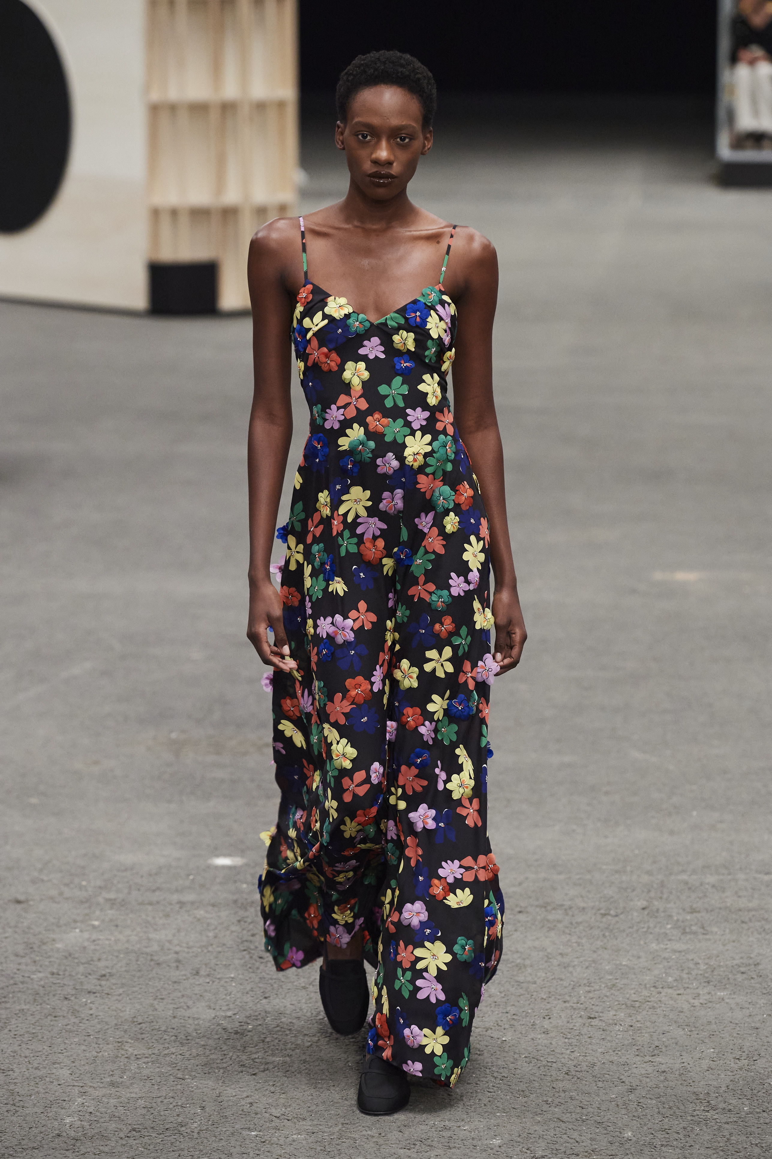 Chanel Animal-Centric SS23: Η μοντέρνα προσέγγιση της διαχρονικότητας στο αέναο παιχνίδι με τα ζώα
