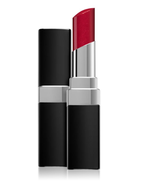 Long lasting lipstick: 5 κραγιόν που κρατούν τα χείλη σου εντυπωσιακά όλη μέρα