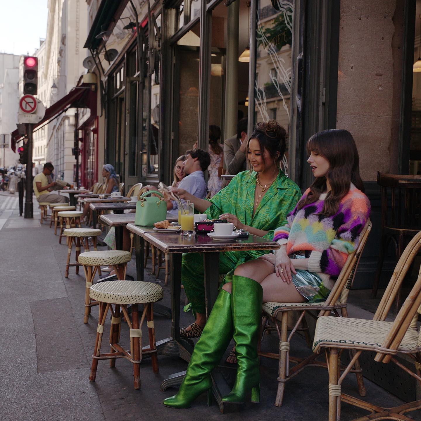 7 τοποθεσίες του «Emily in Paris» που μπορείς και εσύ να επισκεφτείς στη Γαλλία