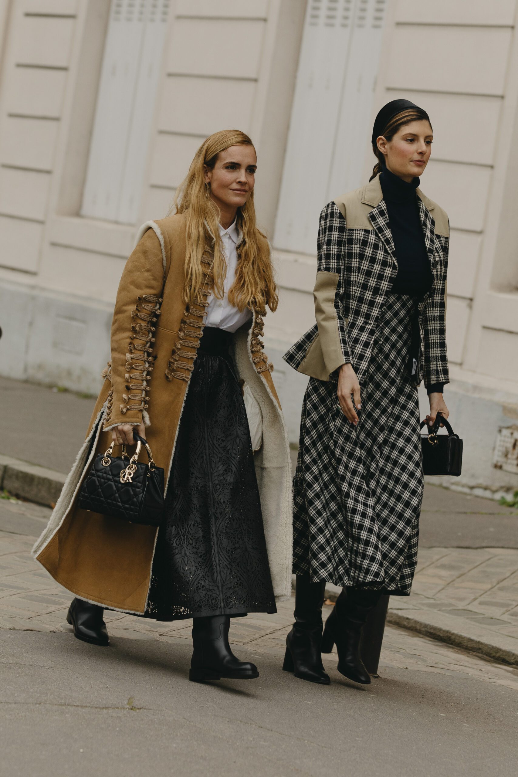 Shopping: Αν υπάρχει το απόλυτο κλασικό κομμάτι στη ντουλάπα σου, αυτό είναι το καμηλό παλτό