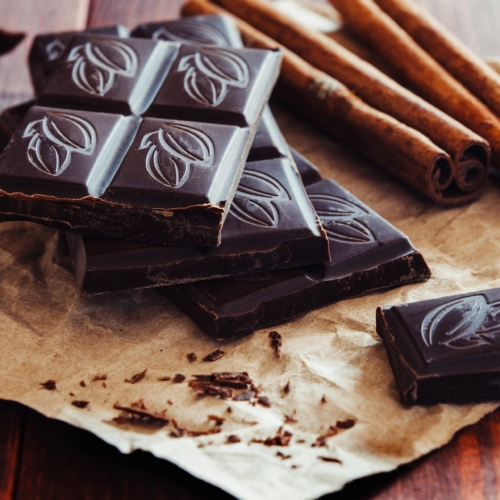 Φάε σοκολάτα άφοβα! 3 υγιεινοί τρόποι για να την απολαμβάνεις χωρίς ενοχές