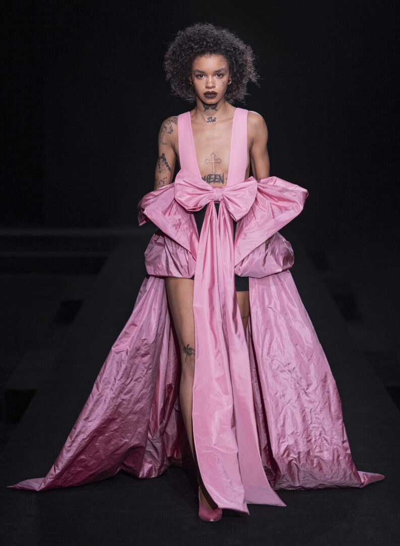 Valentino ροζ φόρεμα