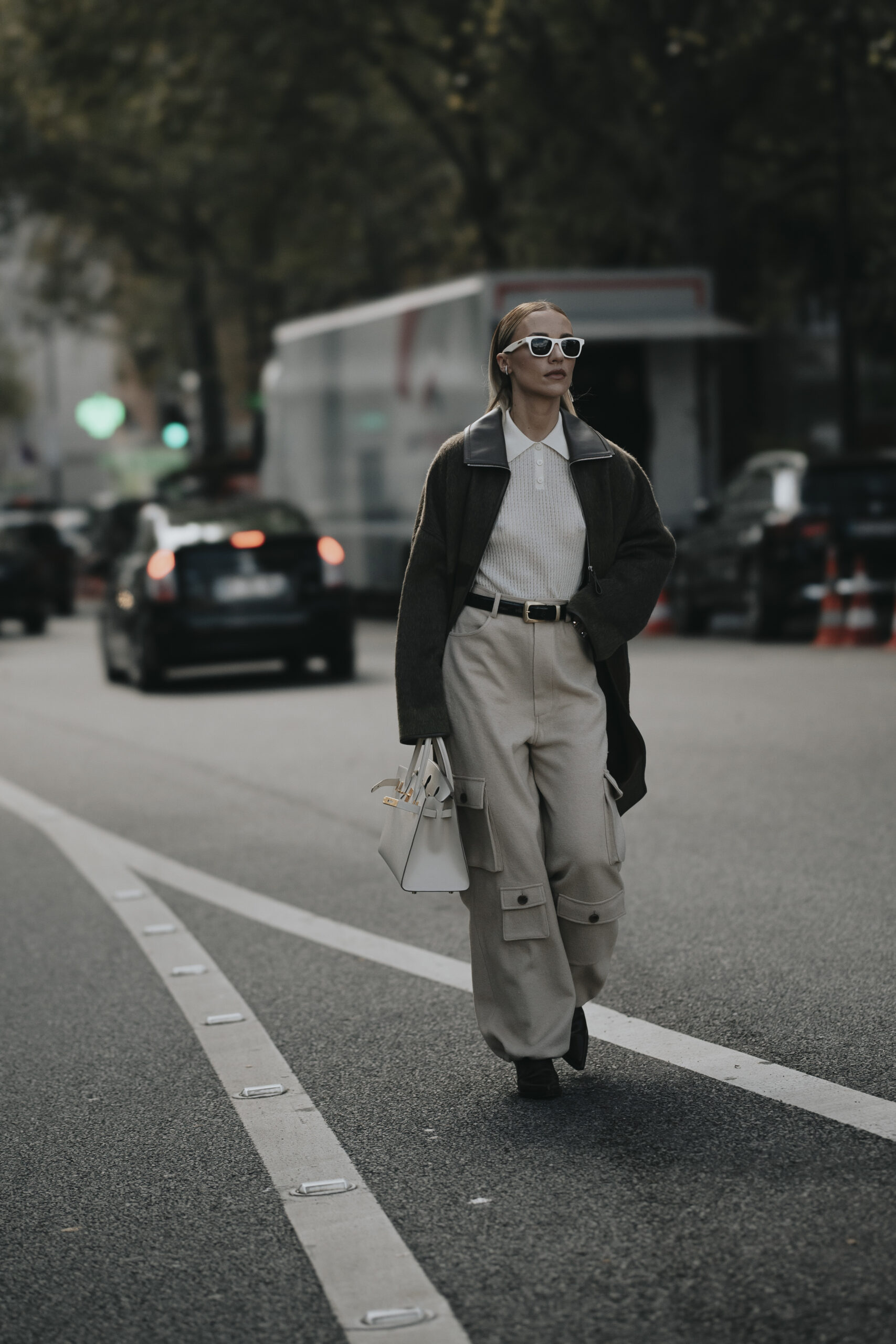 Cargo παντελόνι: Tο trendy κομμάτι για να δημιουργήσεις άνετο και cool styling