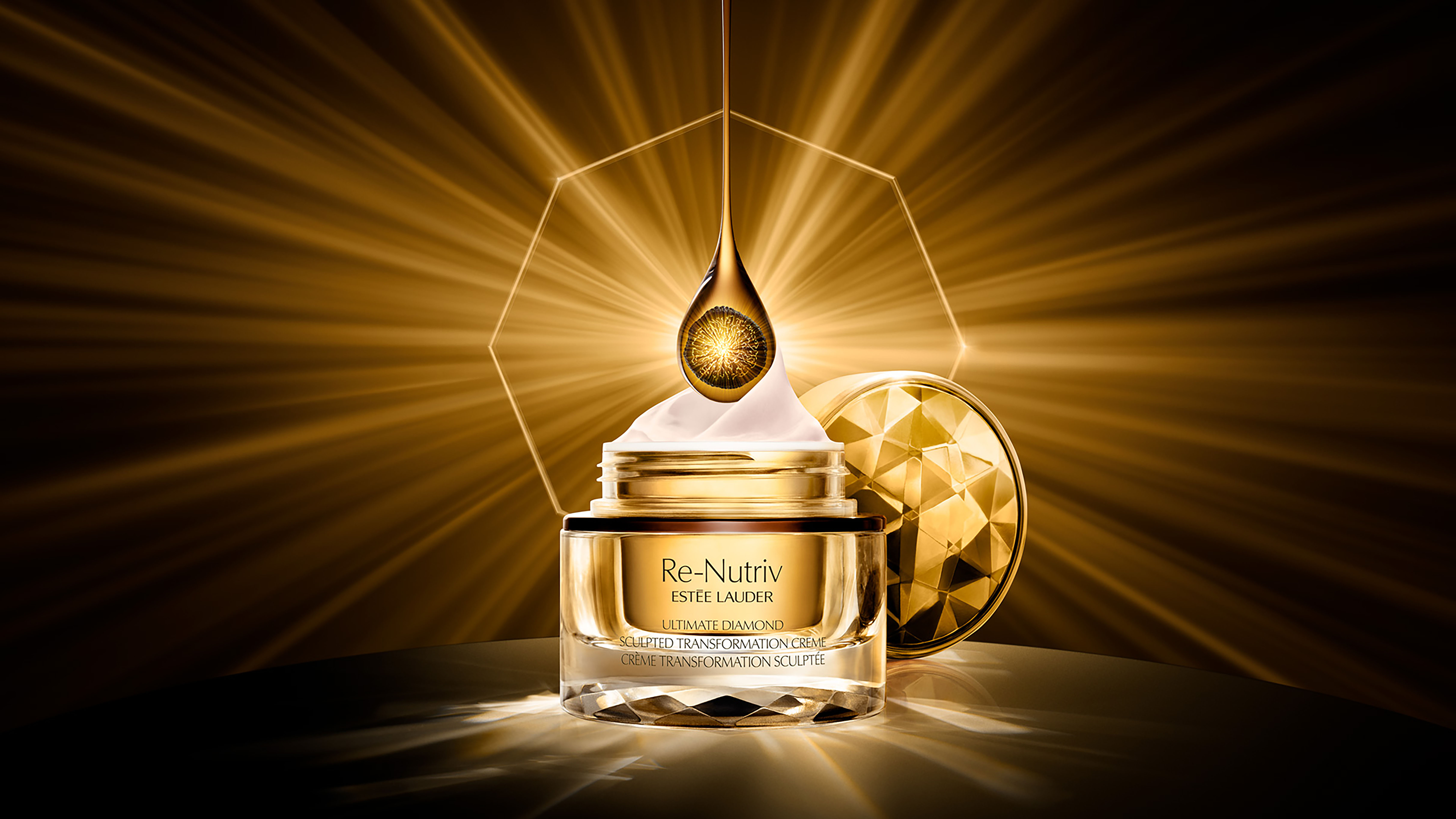 H ESTÉE LAUDER παρουσιάζει τη νέα Re-Nutriv Ultimate Diamond Sculpted Transformation Creme