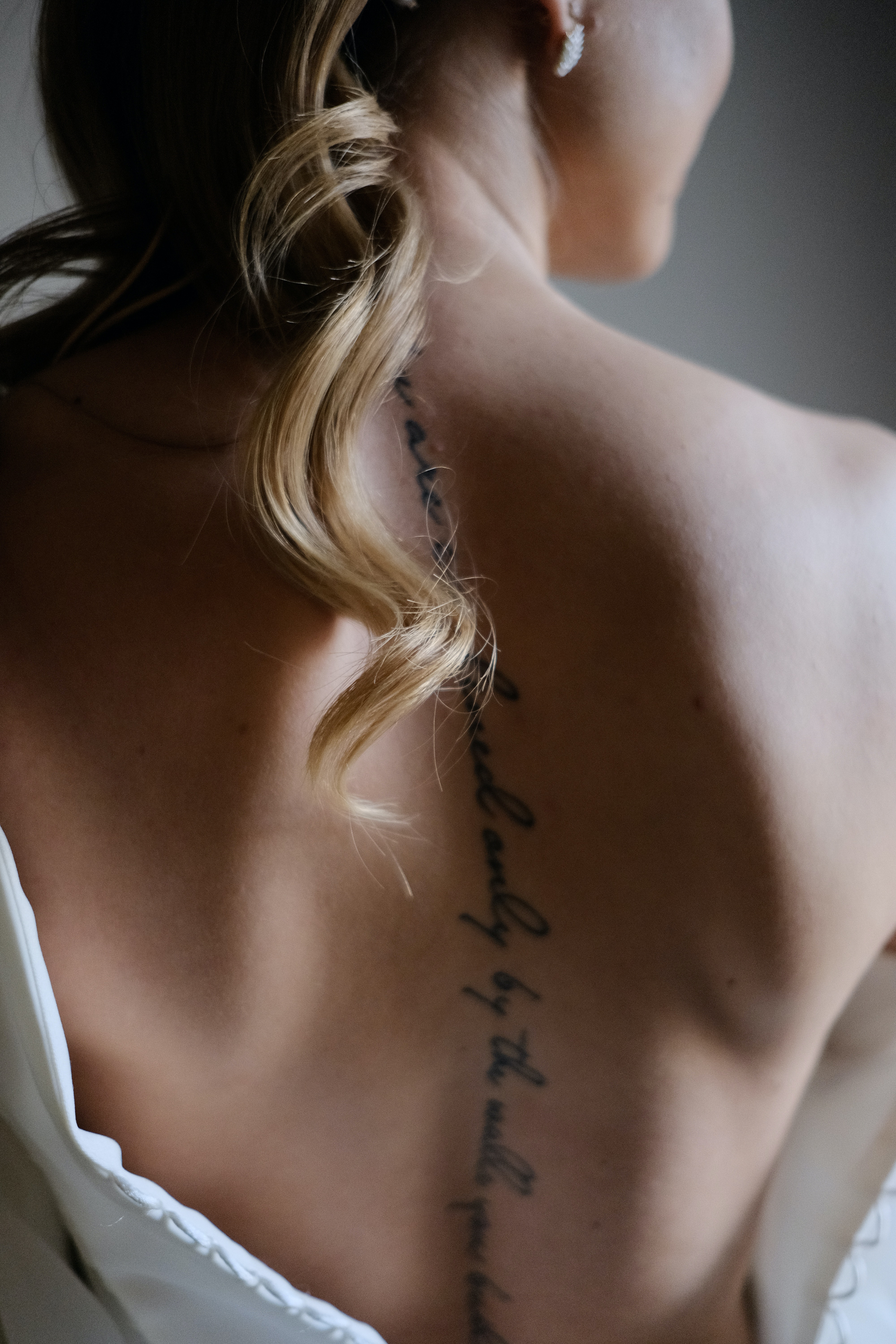 γυναικεια πλατη με τατουαζ