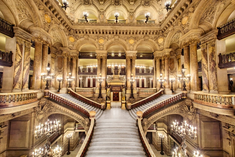 Ζήσε ένα βράδυ στο Palais Garnier στο Παρίσι και γίνε κομμάτι μιας Όπερας