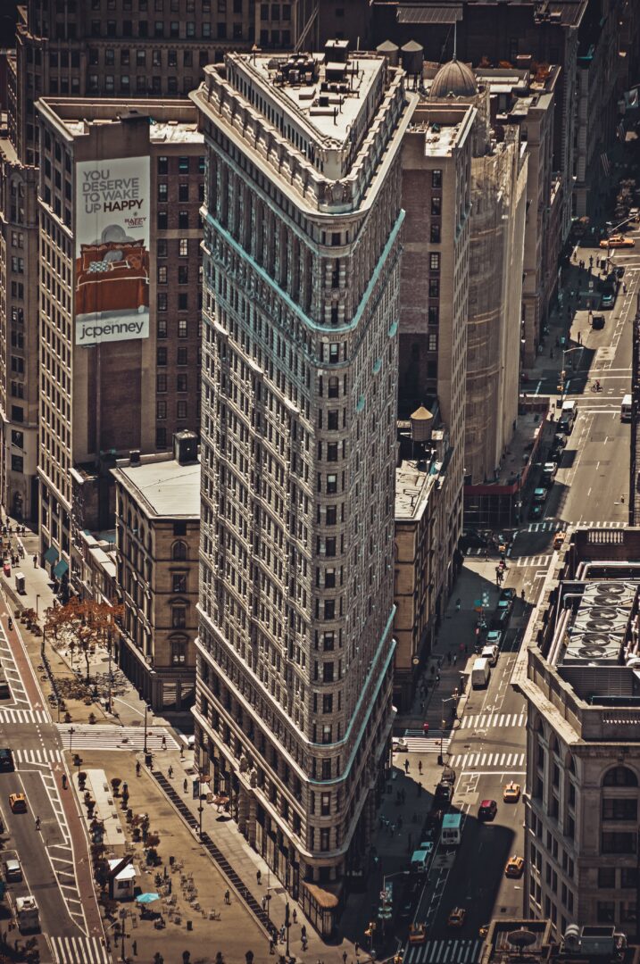 Το διάσημο κτίριο Flatiron Building θα βγει σε δημοπρασία