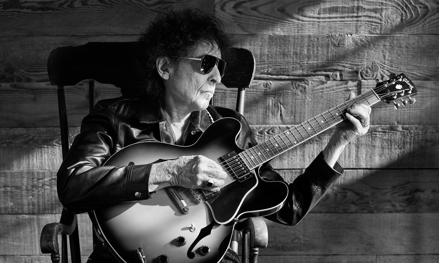 Ο Bob Dylan φωτογραφίζεται από τον Hedi Slimane στην καμπάνια Celine Homme
