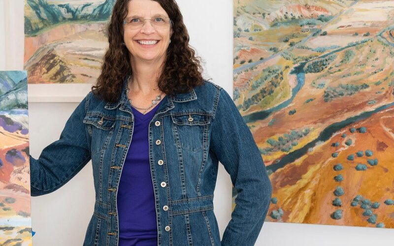 Julie England: Η γυναίκα που από μηχανικός έγινε ζωγράφος σε ηλικία 50 ετών