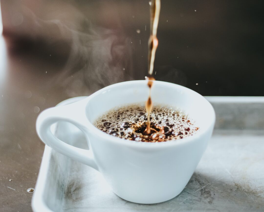 7 πράγματα που πρέπει να κάνεις μόλις ξυπνήσεις πριν πιεις καφέ
