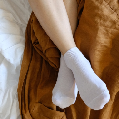 λευκές κάλτσες