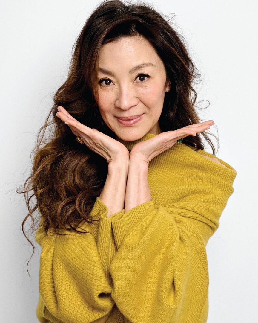 Η Michelle Yeoh υποψήφια για Όσκαρ στα 60 της έπειτα από 40 ταινίες :«Συμβαίνει πραγματικά σε μένα;»