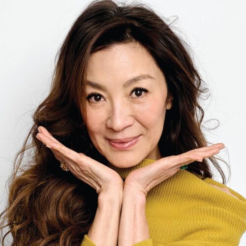 Η Michelle Yeoh υποψήφια για Όσκαρ στα 60 της έπειτα από 40 ταινίες :«Συμβαίνει πραγματικά σε μένα;»