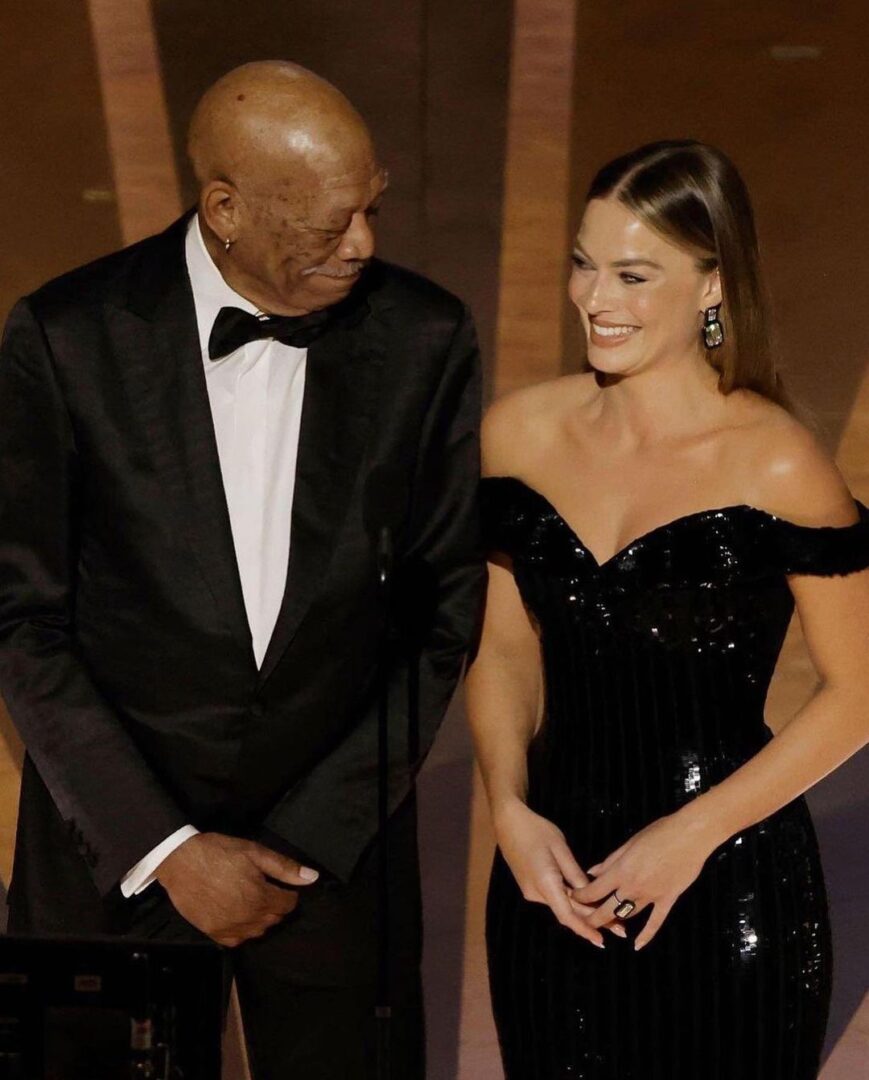 Γιατί ο Morgan Freeman φορούσε γάντι στο αριστερό του χέρι στην τελετή των Oscar