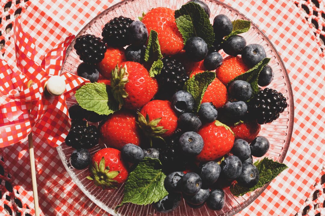 Τα πιο ενυδατικά φρούτα με υψηλή περιεκτικότητά σε νερό που θα γίνουν σύμμαχοι σου στον καύσωνα