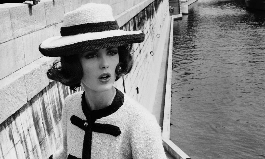 «Gabrielle Chanel. Fashion Manifesto»: Η ζωή και η καριέρα της Gabrielle Chanel στο V&A Museum