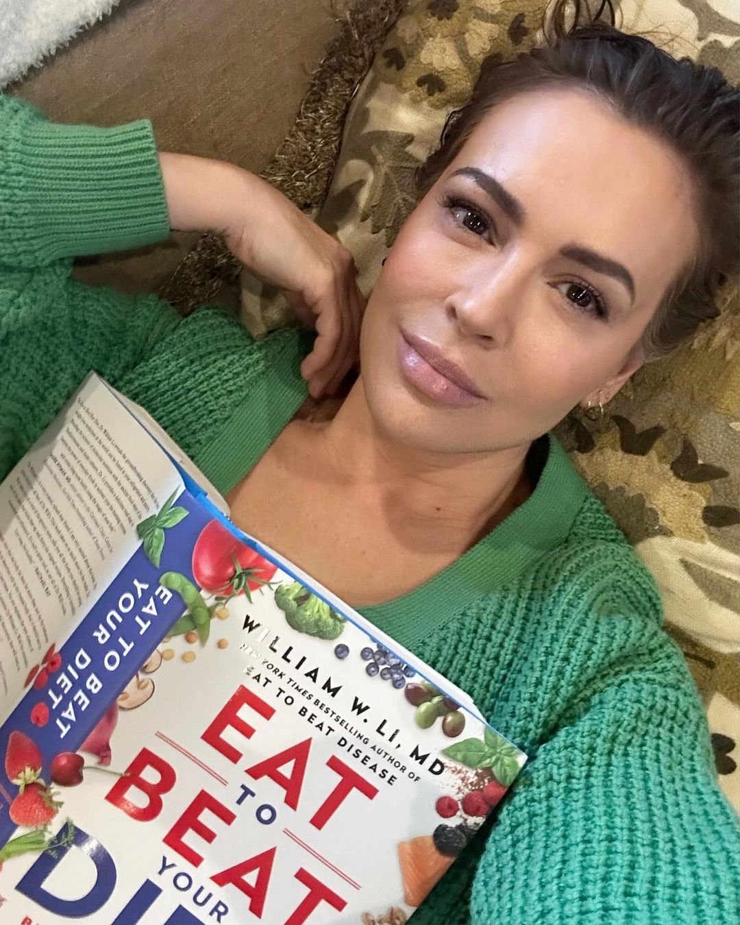 Η Alyssa Milano λάνσαρε το νέο της e-shop αφιερωμένο στη μητρότητα