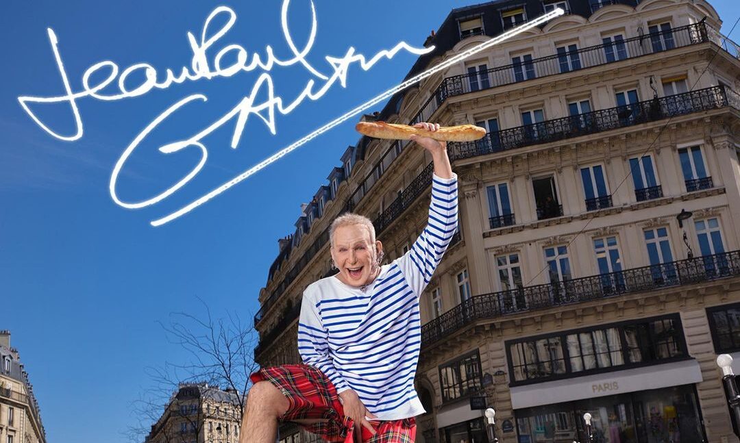 Ο Alexis Stone πρωταγωνιστεί στη νέα καμπάνια του Jean Paul Gaultier υποδυόμενος τον σχεδιαστή