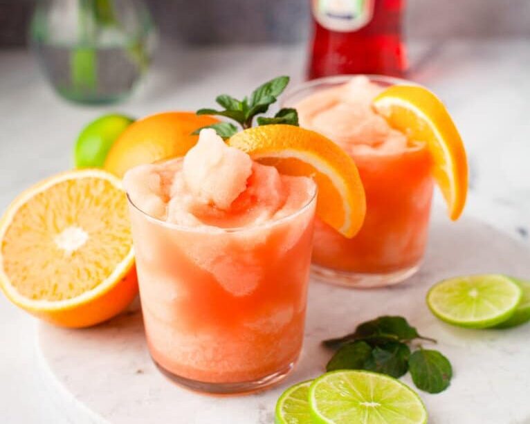 Φτιάξε την πιο νόστιμη και δροσερή Frozen Aperol Margaritas