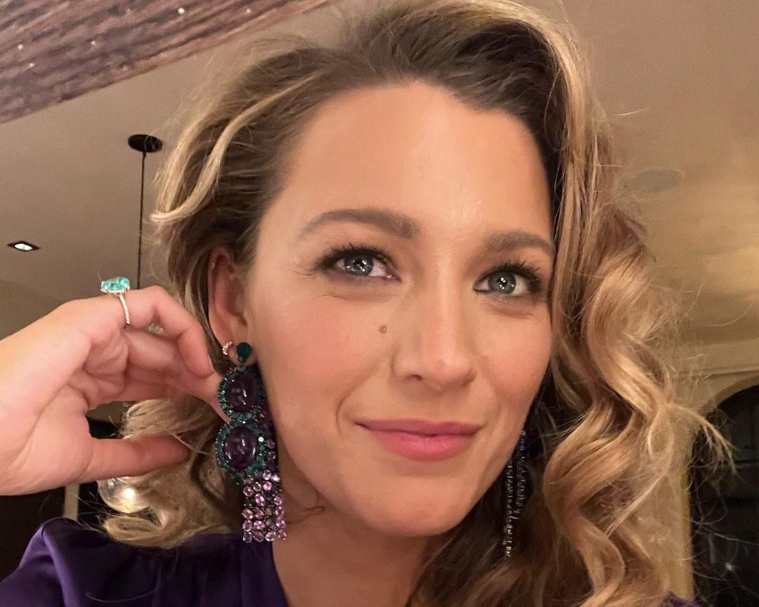 Η Blake Lively γίνεται κοκκινομάλλα για τον ρόλο της Lilly στη νέα ταινία «It Ends With Us»