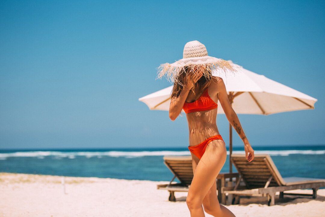 Bikini Season-Προστάτεψε το δέρμα σου από τον ήλιο μετά την αποτρίχωση με κερί