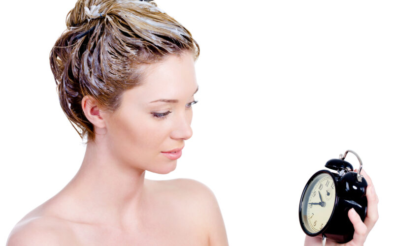 6 λάθη που πρέπει να αποφεύγεις όταν βάφεις τα μαλλιά σου σπίτι
