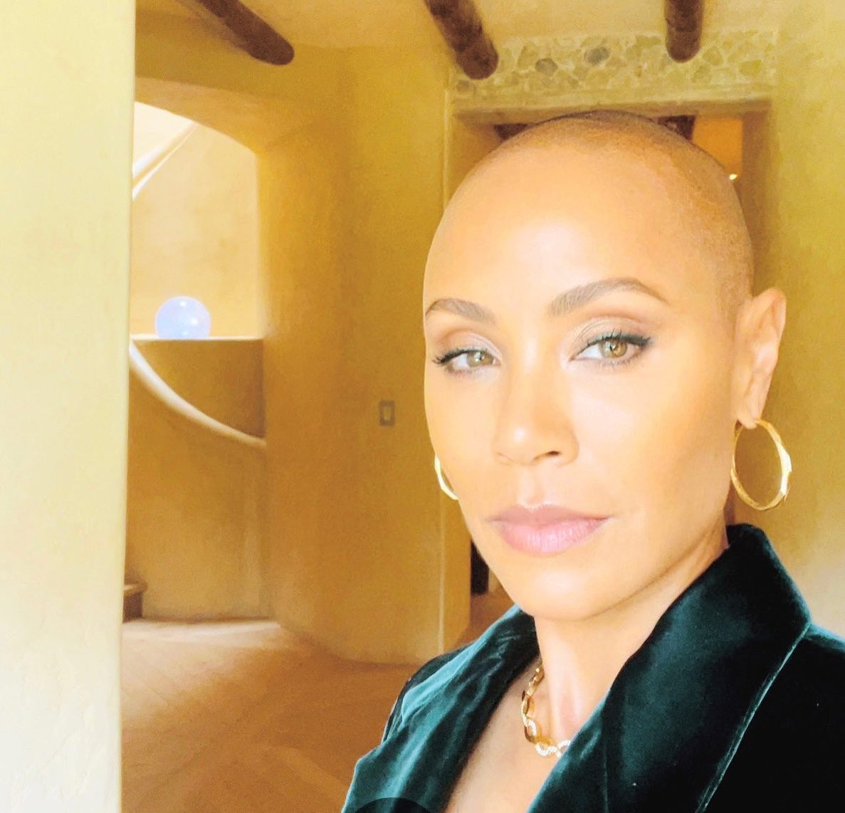 Η Jada Pinkett Smith έχει εθίσει όλη την οικογένειά της στη χρήση ψυχεδελικών φαρμάκων