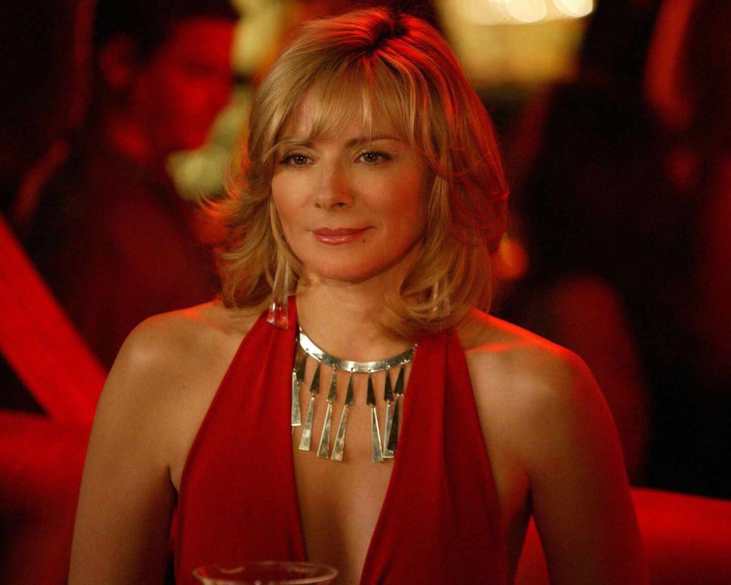 And just like that… η Kim Cattrall έρχεται ως Samantha Jones στη 2η σεζόν της σειράς