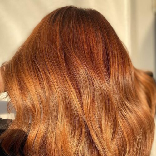Copper Hair Color: Η it καλοκαιρινή απόχρωση που θα «απογειώσει» το στιλ των μαλλιών σου