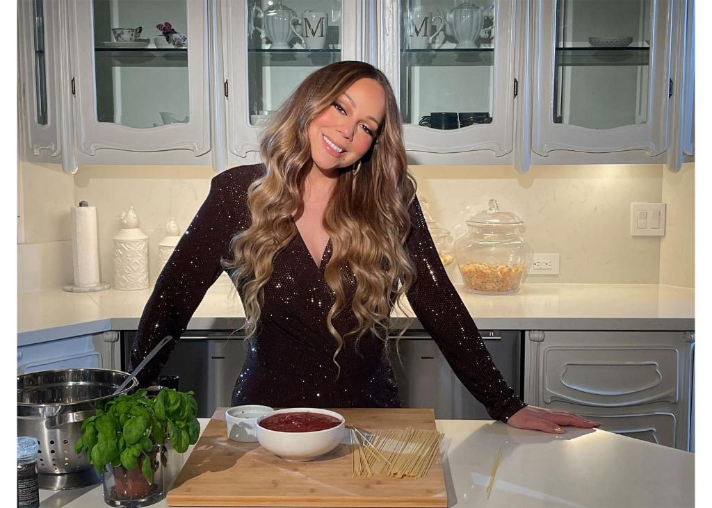 Τώρα μπορείς να μείνεις στην έπαυλη της Mariah Carey στο L.A με τα 10 δωμάτια και την πισίνα