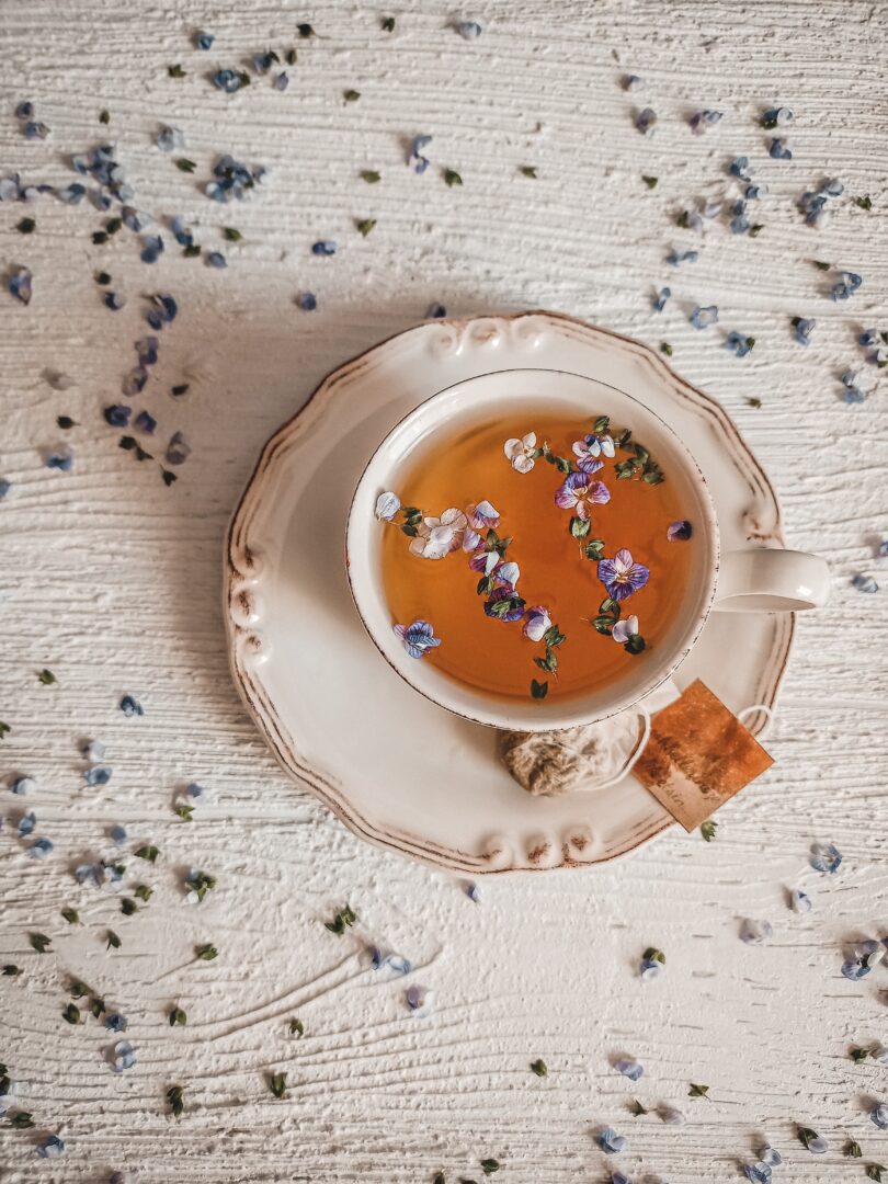 Ένα φλιτζάνι τσάι μπορεί να λύσει τις μικρές ανησυχίες και να φτιάξει ουσιαστικά την ψυχολογία σου