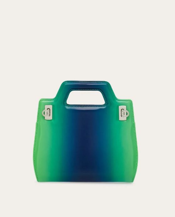 Οι 8 κορυφαίες τσάντες σχεδιαστών που φλερτάρουμε και θέλουμε να αποκτήσουμε